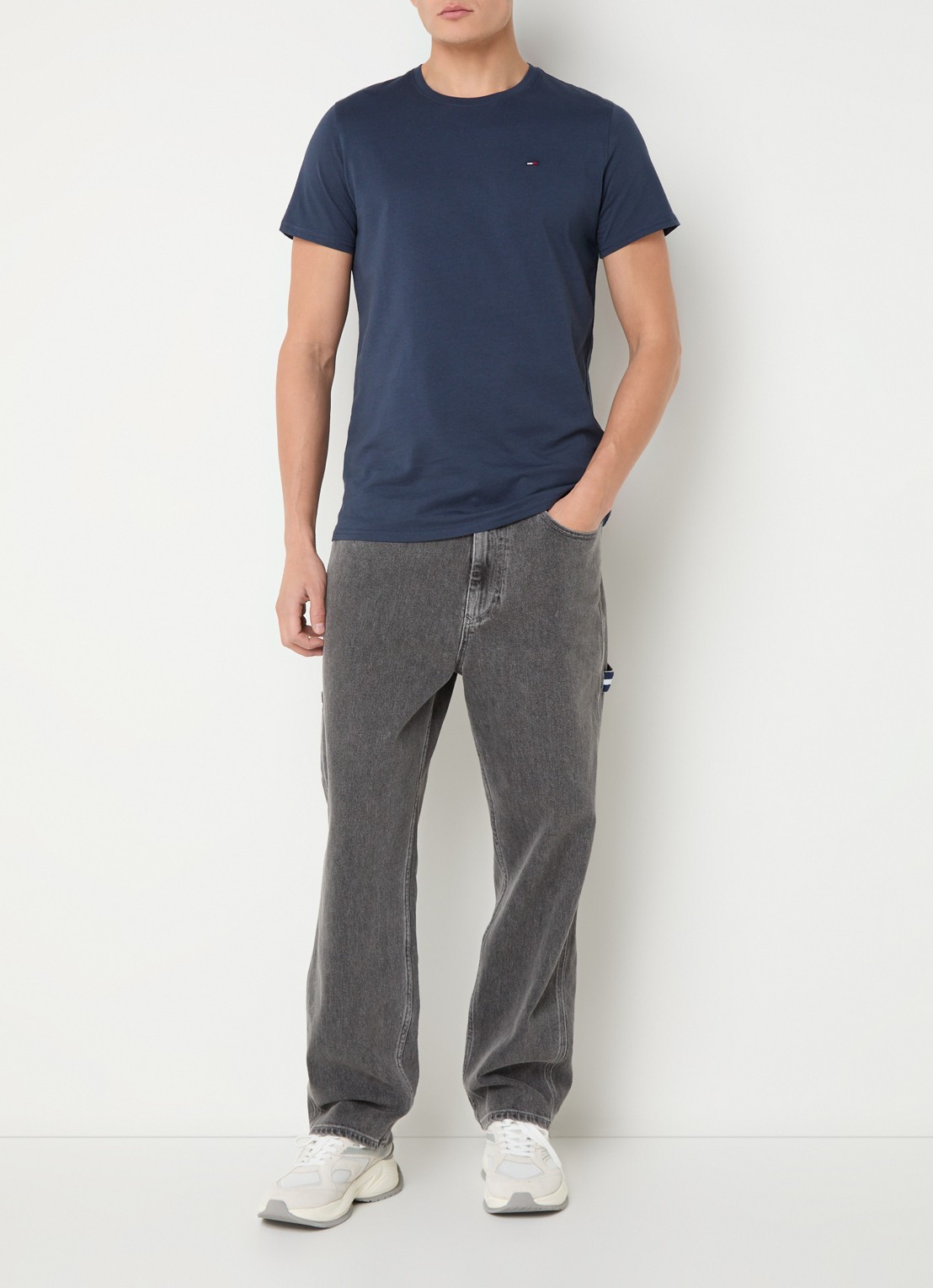 Tommy Hilfiger T-shirt met logoborduring  - voorkant 3 donkerblauw