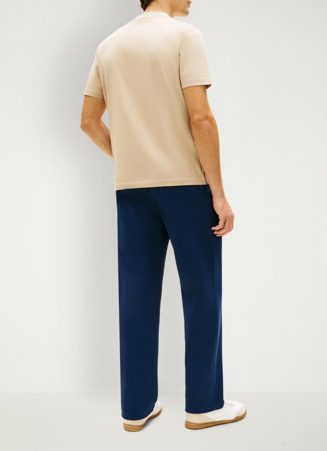 Tommy Hilfiger T-shirt met logoborduring - achterkant bruin