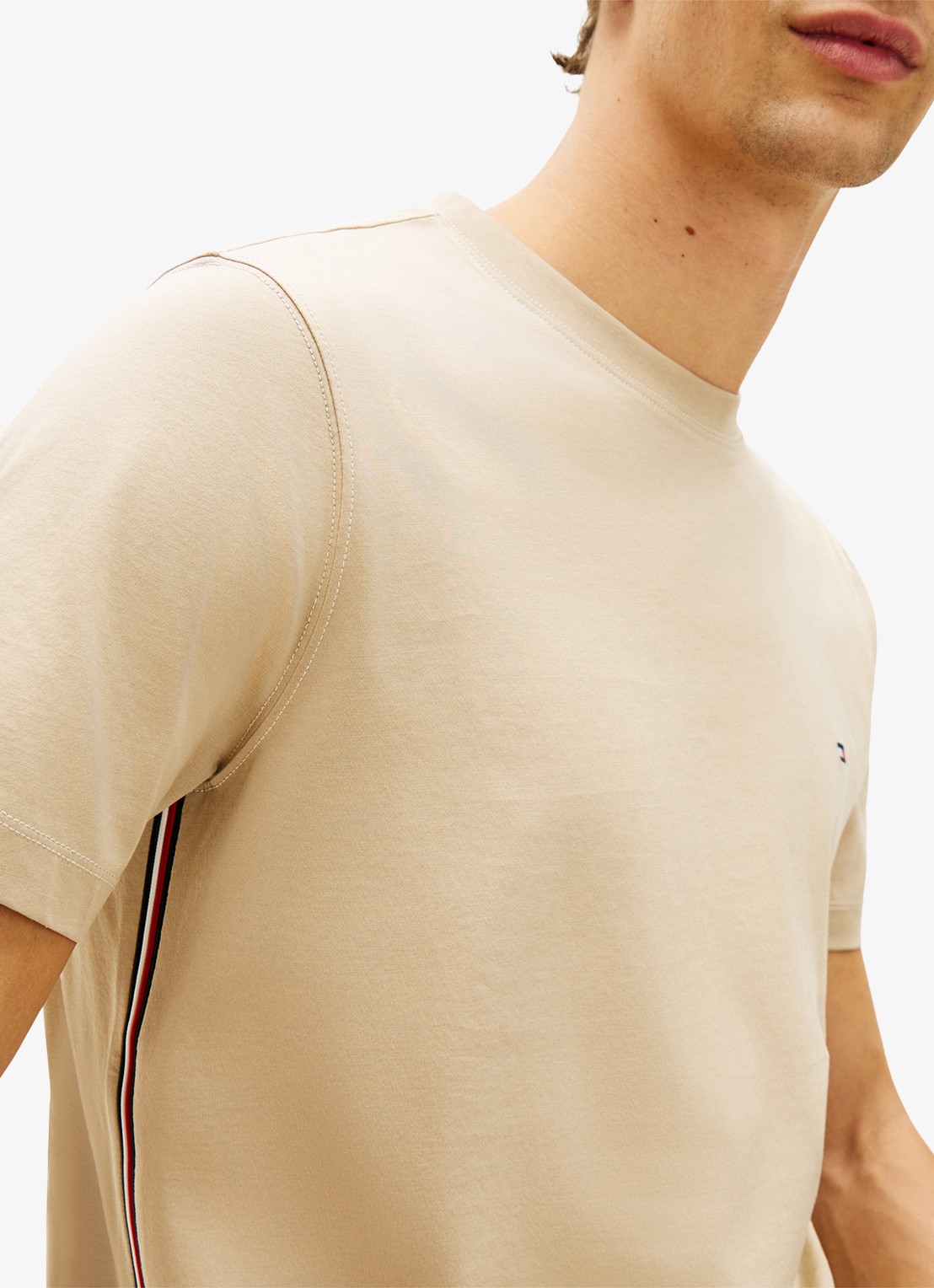 Tommy Hilfiger T-shirt met logoborduring - detail 3 bruin