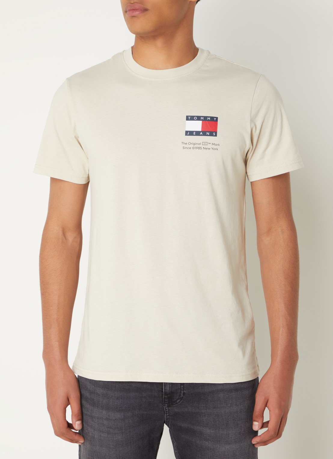 Tommy Hilfiger T-shirt met logoprint - detail 4 beige