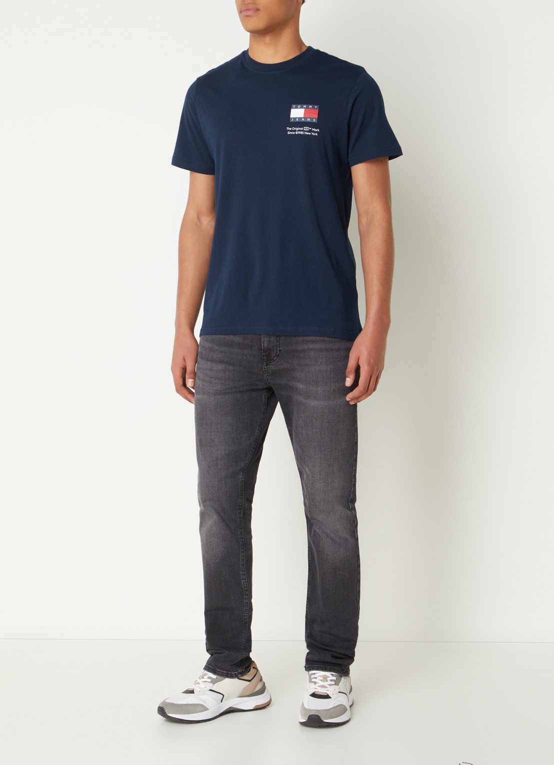 Tommy Hilfiger T-shirt met logoprint - voorkant 4 donkerblauw