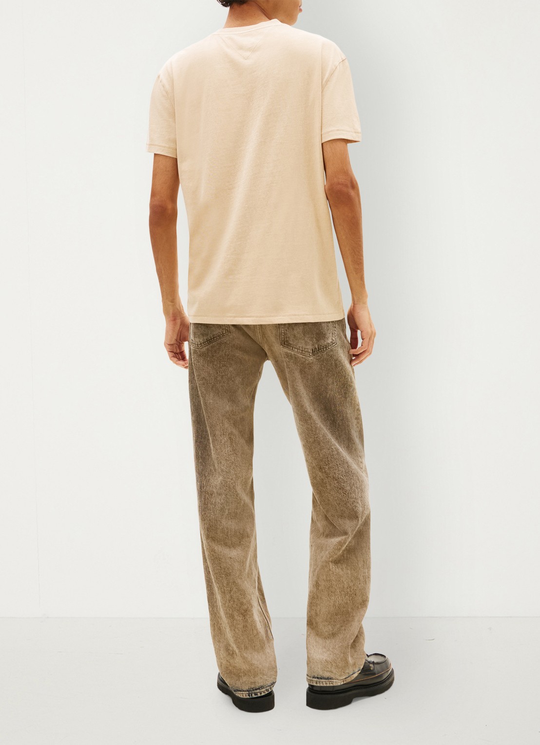 Tommy Hilfiger T-shirt met logoprint - achterkant 5 goud
