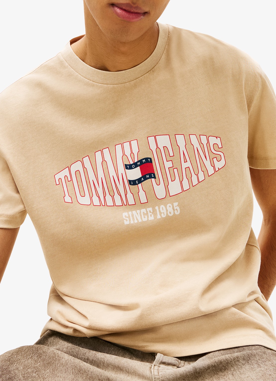 Tommy Hilfiger T-shirt met logoprint - detail 4 goud