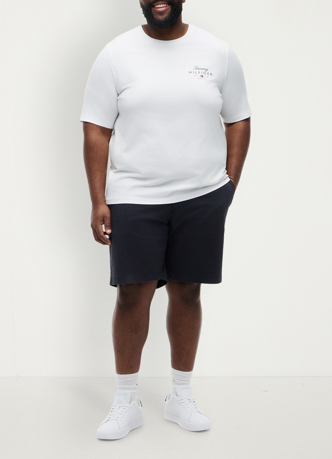 Tommy Hilfiger T-shirt met logoprint - voorkant 3 wit