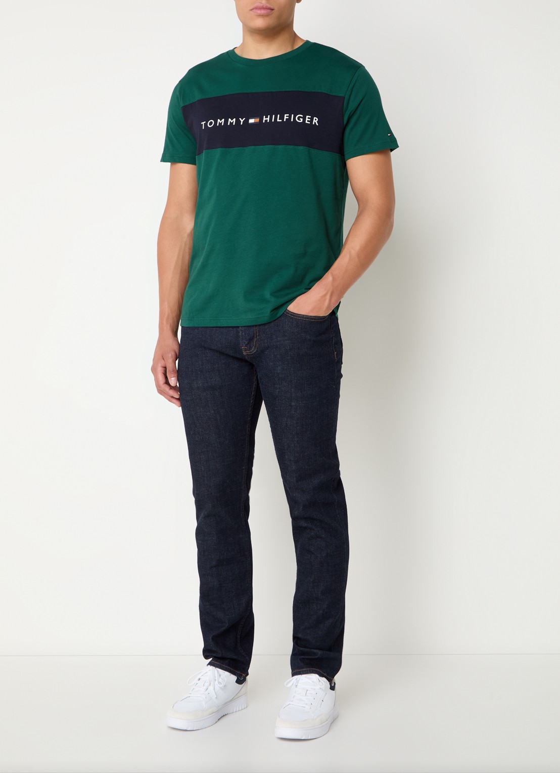 Tommy Hilfiger T-shirt met logoprint - voorkant 4 groen