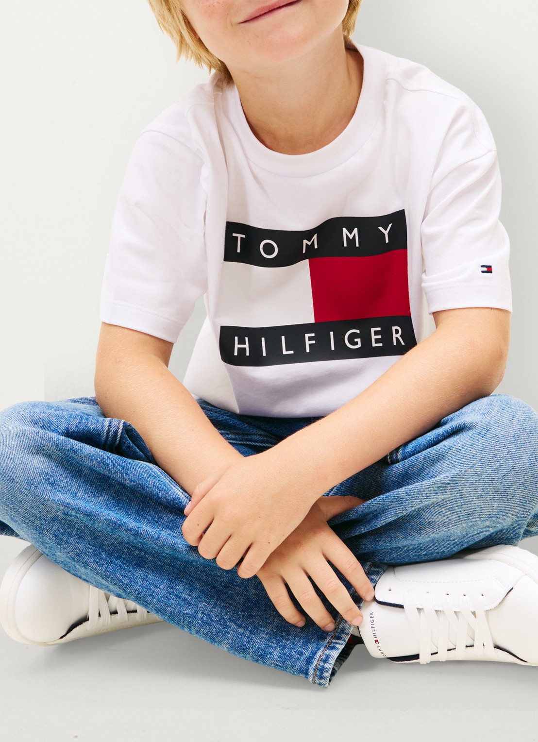Tommy Hilfiger T-shirt met logoprint - detail 5 wit