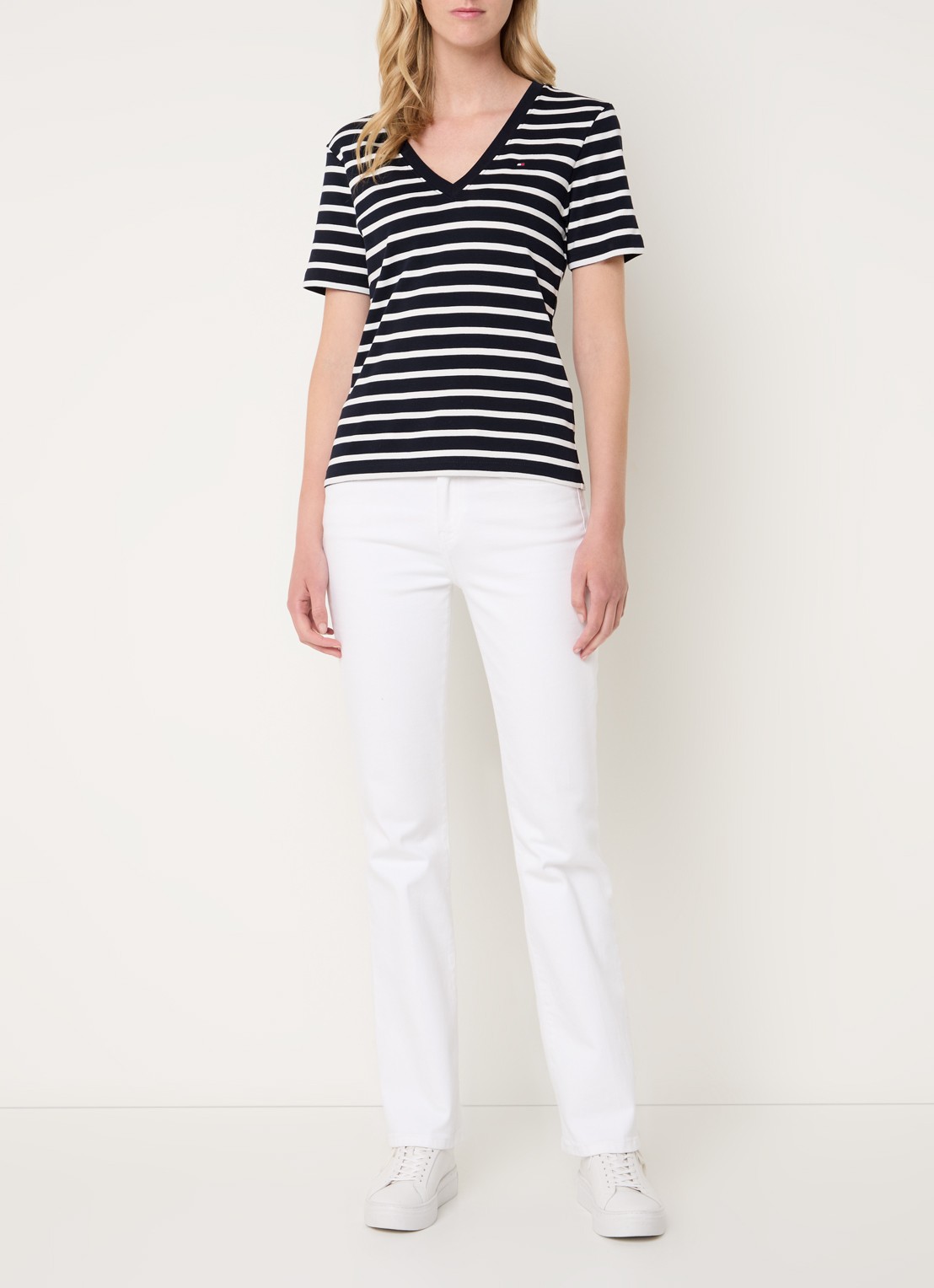 Tommy Hilfiger T-shirt met V-hals - voorkant 3 blauw