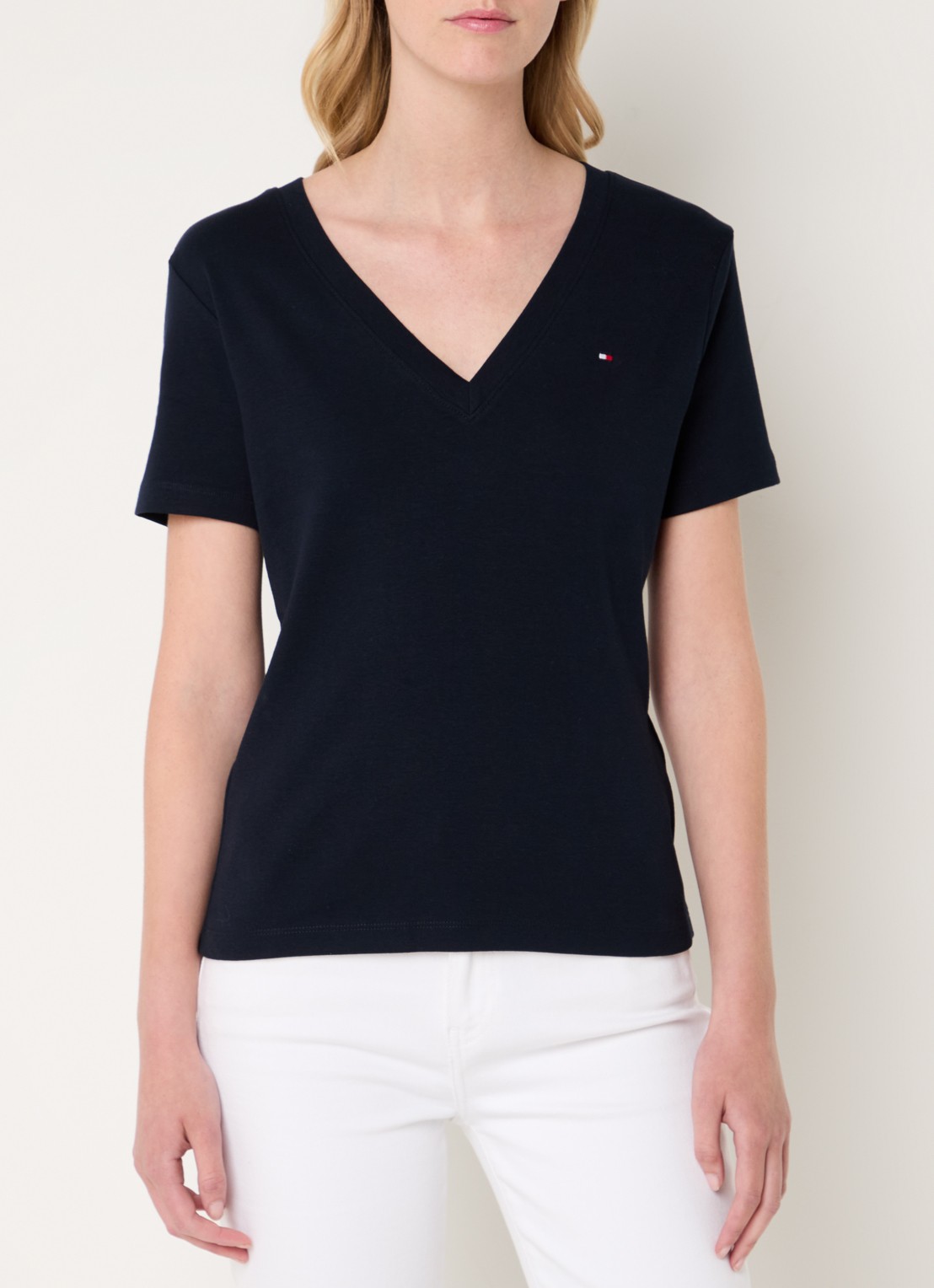 Tommy Hilfiger T-shirt met V-hals - detail 2 donkerblauw