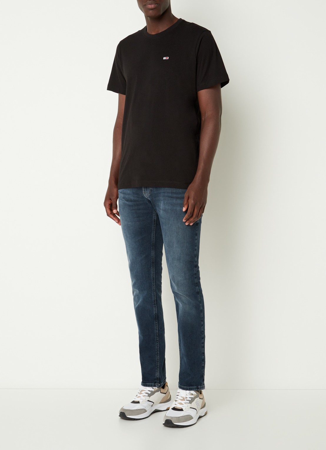 Tommy Hilfiger T-shirt van katoen met logo - voorkant 2 zwart