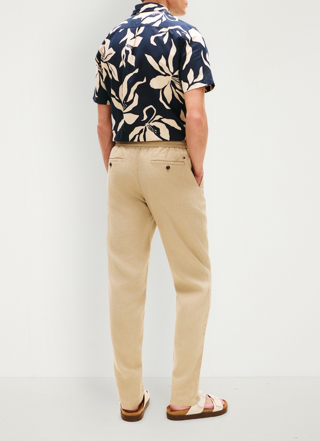 Tommy Hilfiger Tapered fit chino in linnenblend - achterkant 3 khaki