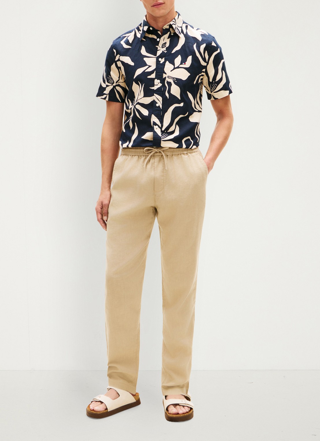 Tommy Hilfiger Tapered fit chino in linnenblend - voorkant 2 khaki