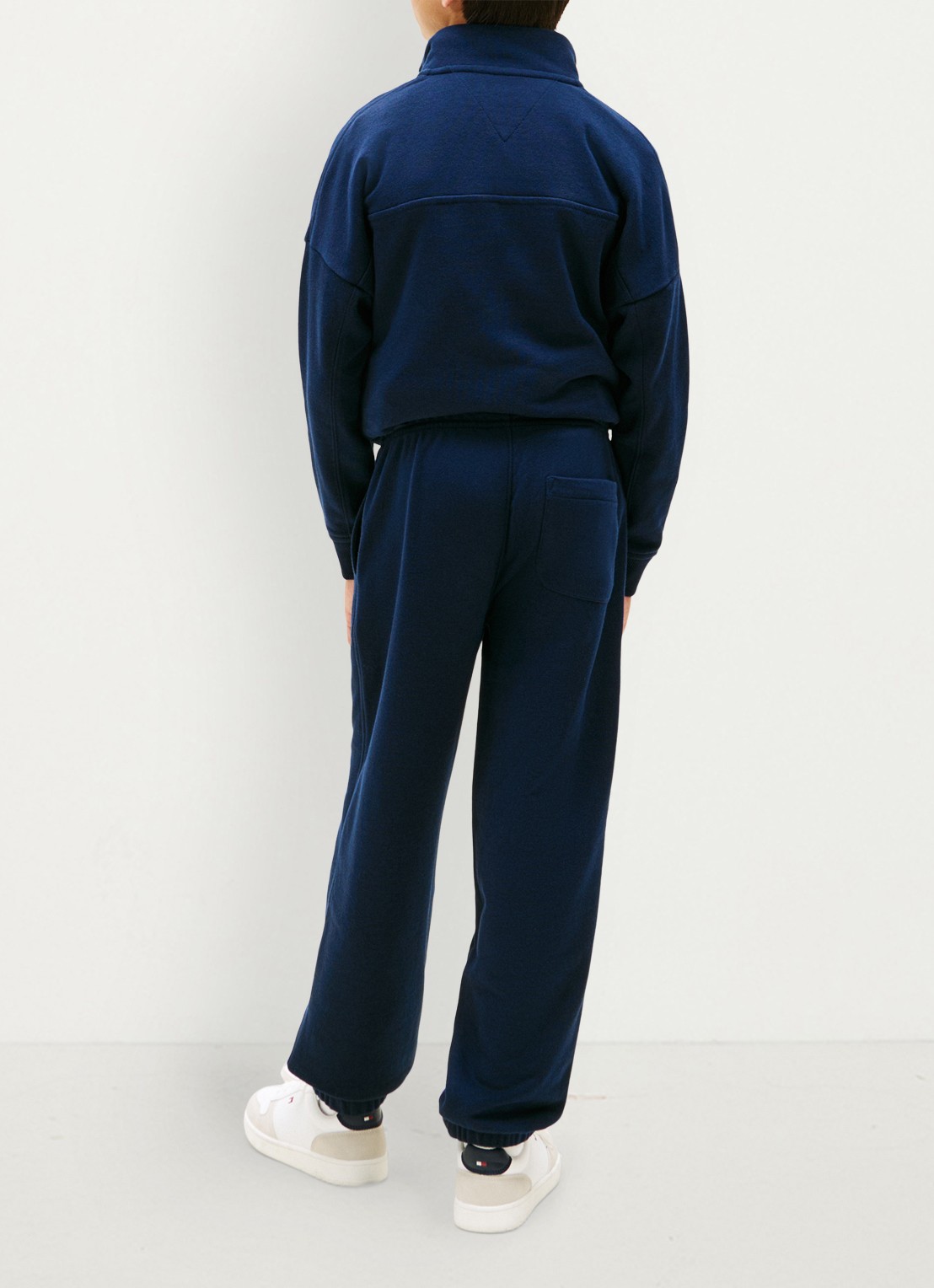 Tommy Hilfiger Tapered fit joggingsbroek met logo en steekzakken - achterkant 5 dark night navy-c1g