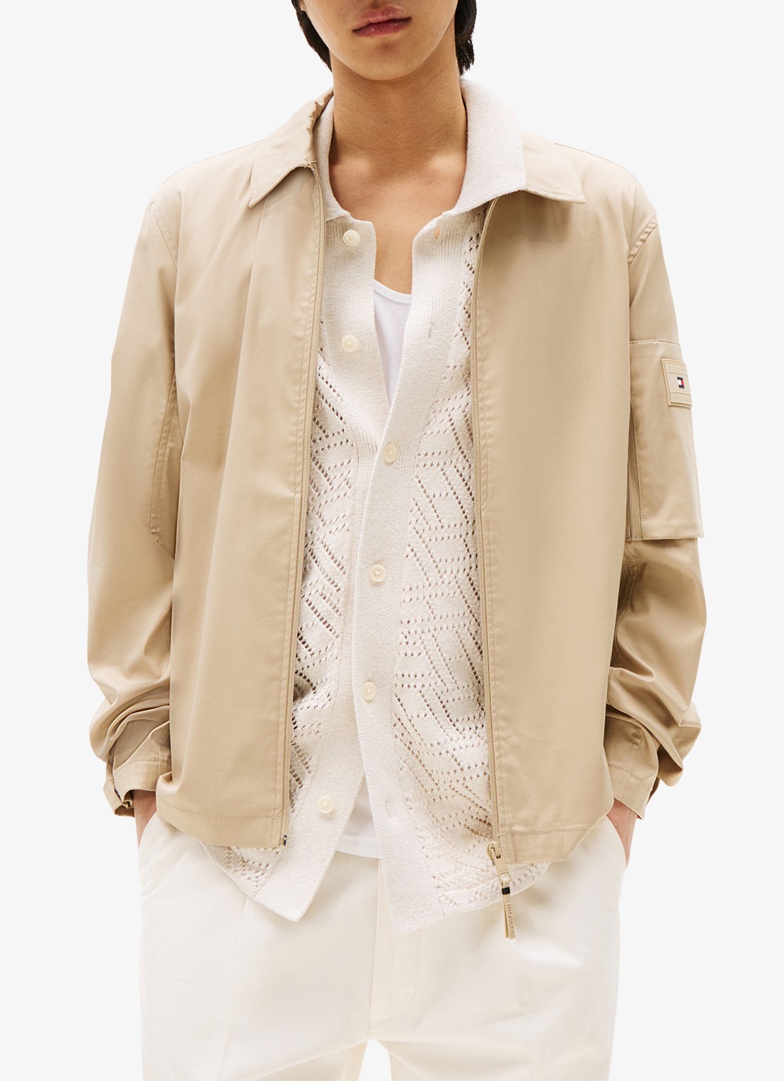 Tommy Hilfiger Tech jack met ritszakken - detail 3 sandalwood-rbt / bruin
