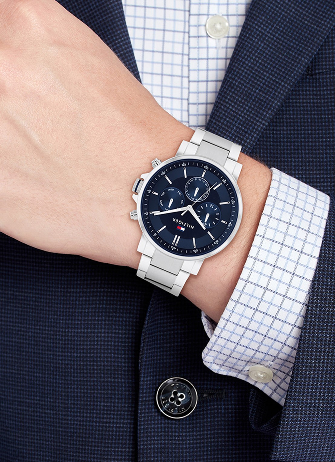 Tommy Hilfiger Tyson horloge TH1710588  - voorkant 2 zilver
