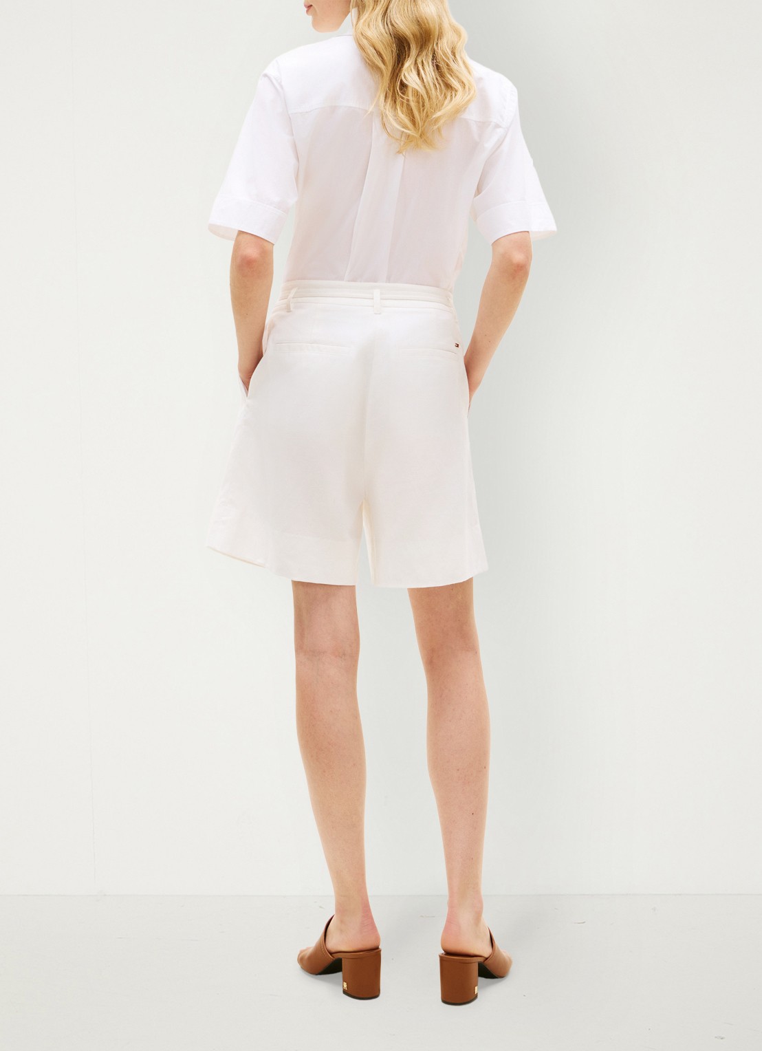 Tommy Hilfiger Wide leg korte broek van linnen met steekzakken - achterkant 3 wit