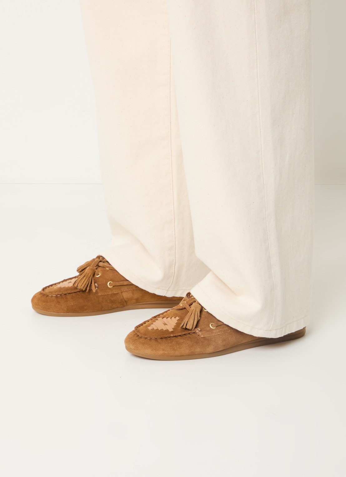 Toral Shima mocassin van suède - voorkant 2 cognac
