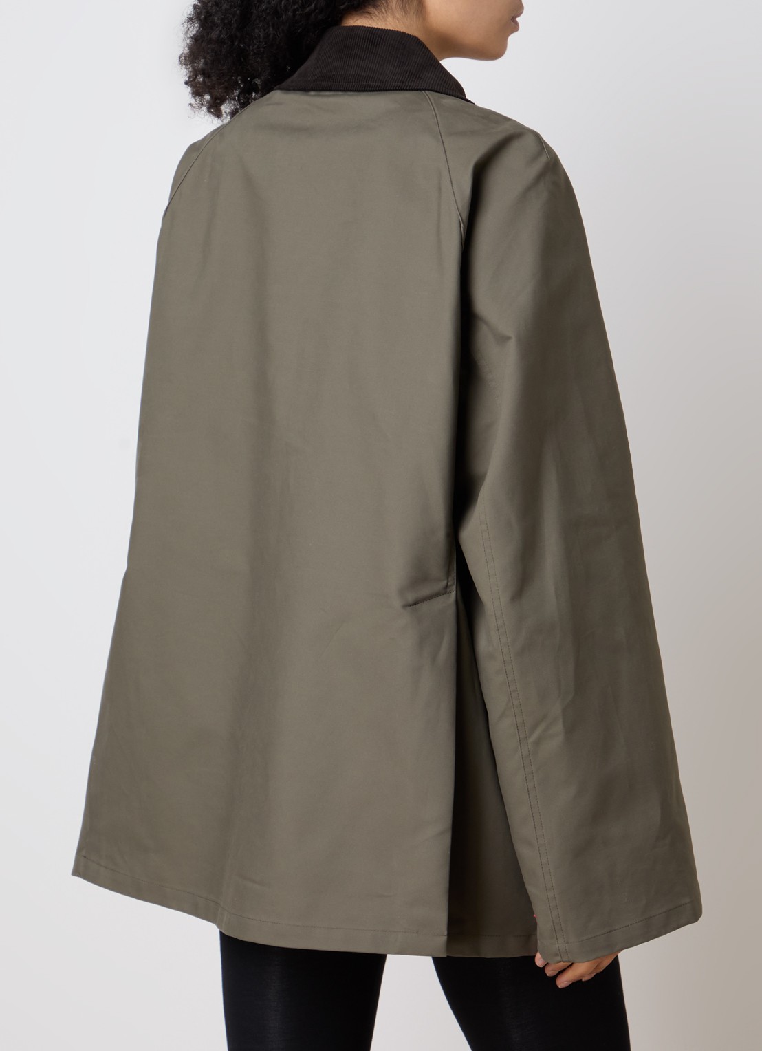 TOTEME Barn jack met details van corduroy en paspelzakken - achterkant 4 bronsgroen