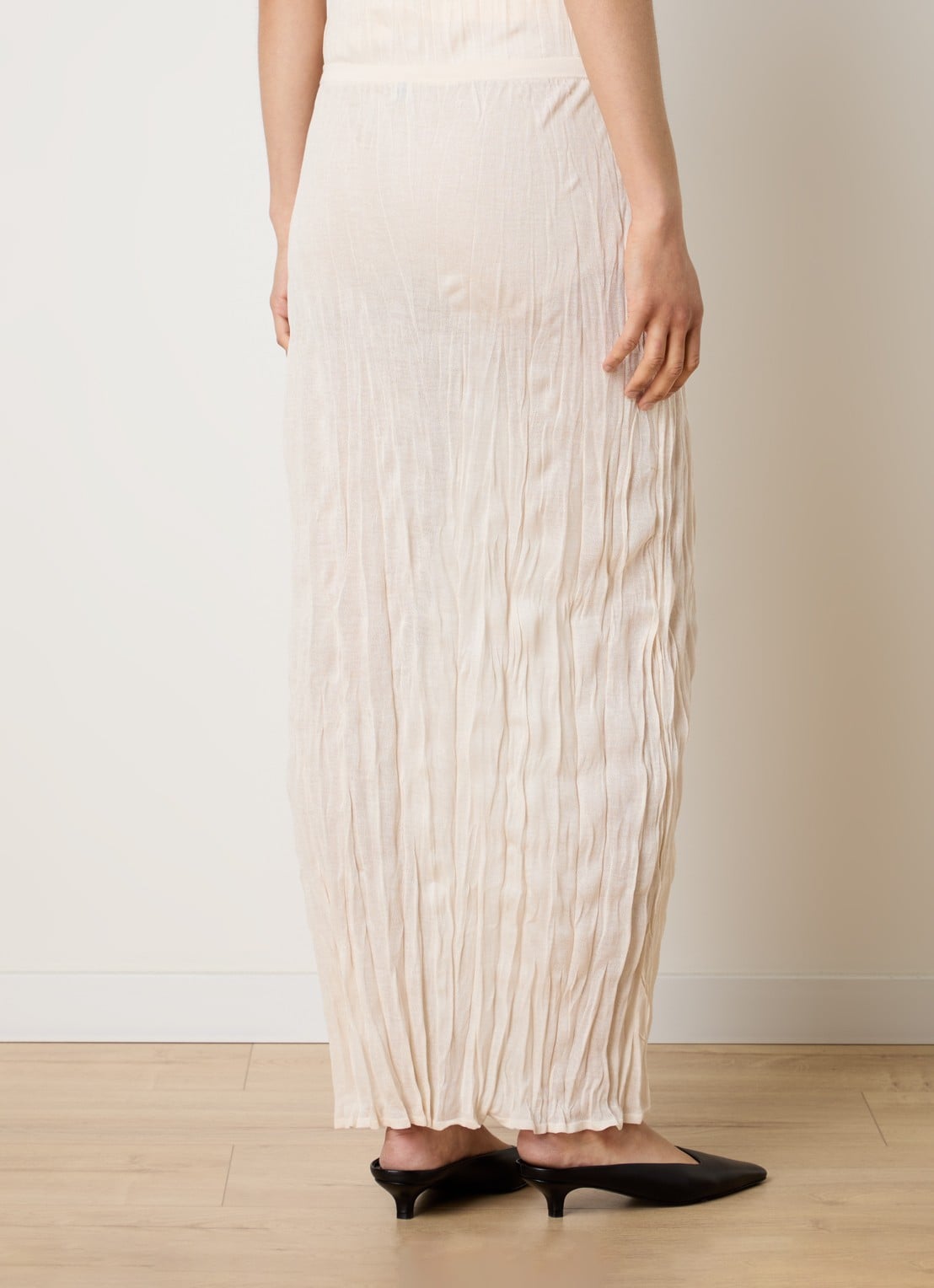 TOTEME High waist midi rok met plooien - achterkant 5 vanillegeel