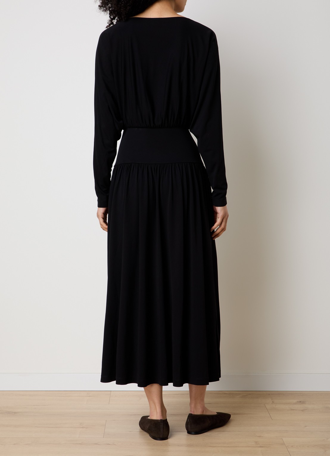 TOTEME Maxi jurk met boothals - achterkant 3 zwart