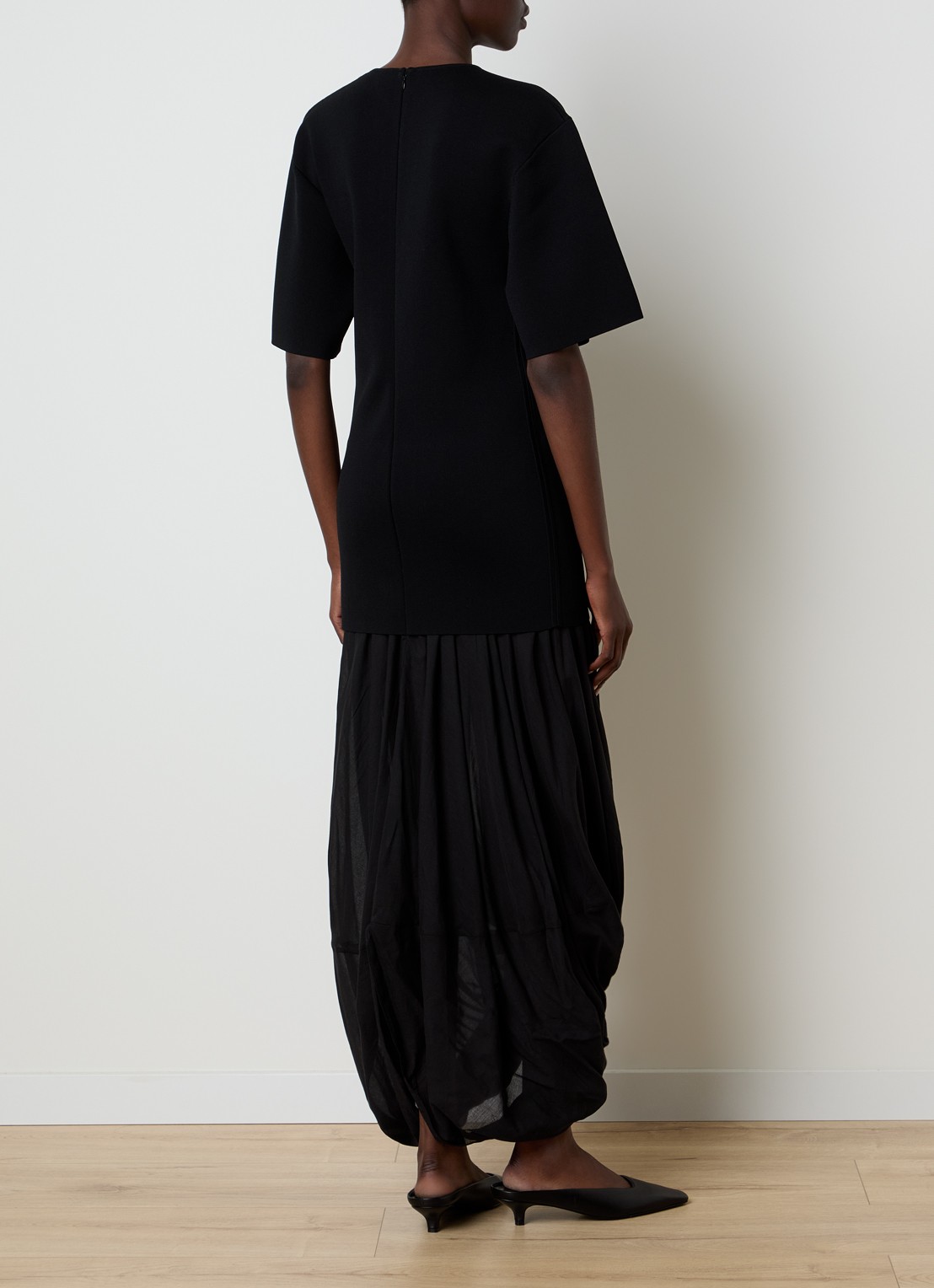 TOTEME Maxi jurk met plooidetail - achterkant 5 zwart