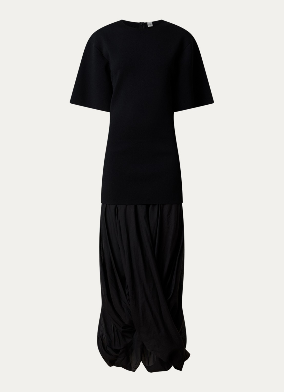 TOTEME Maxi jurk met plooidetail - voorkant zwart