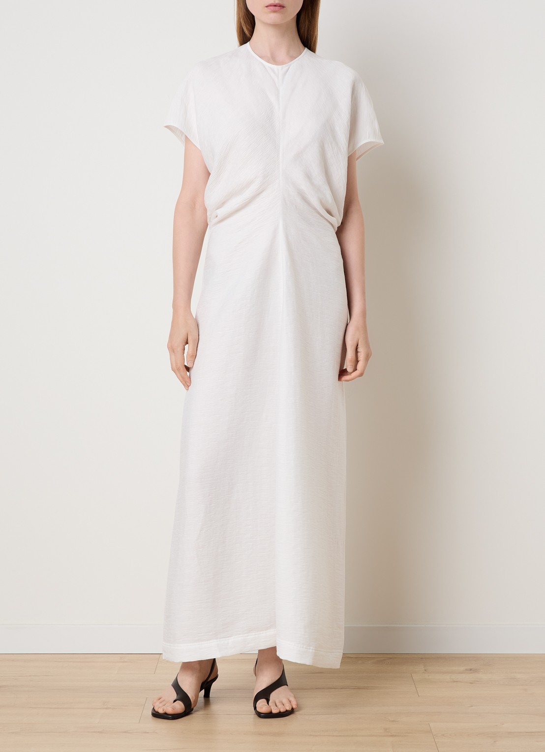 TOTEME Maxi jurk met structuur en gedrapeerd detail - detail 4 gebroken wit