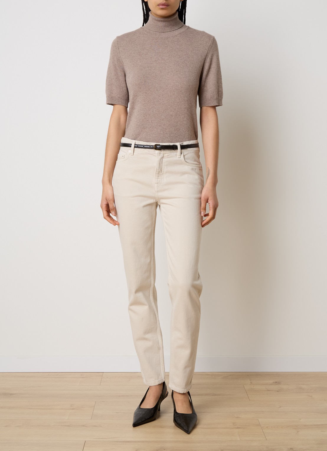 TOTEME Mid waist slim fit jeans van  katoen - voorkant 6 creme