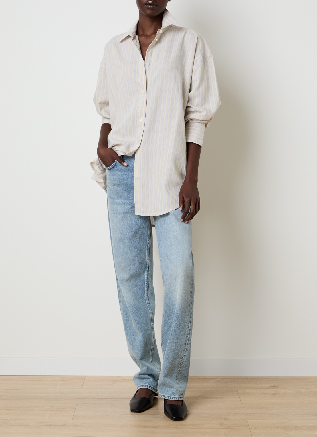 TOTEME Oversized blouse in zijdeblend met streepprint - voorkant 5 lichtgeel