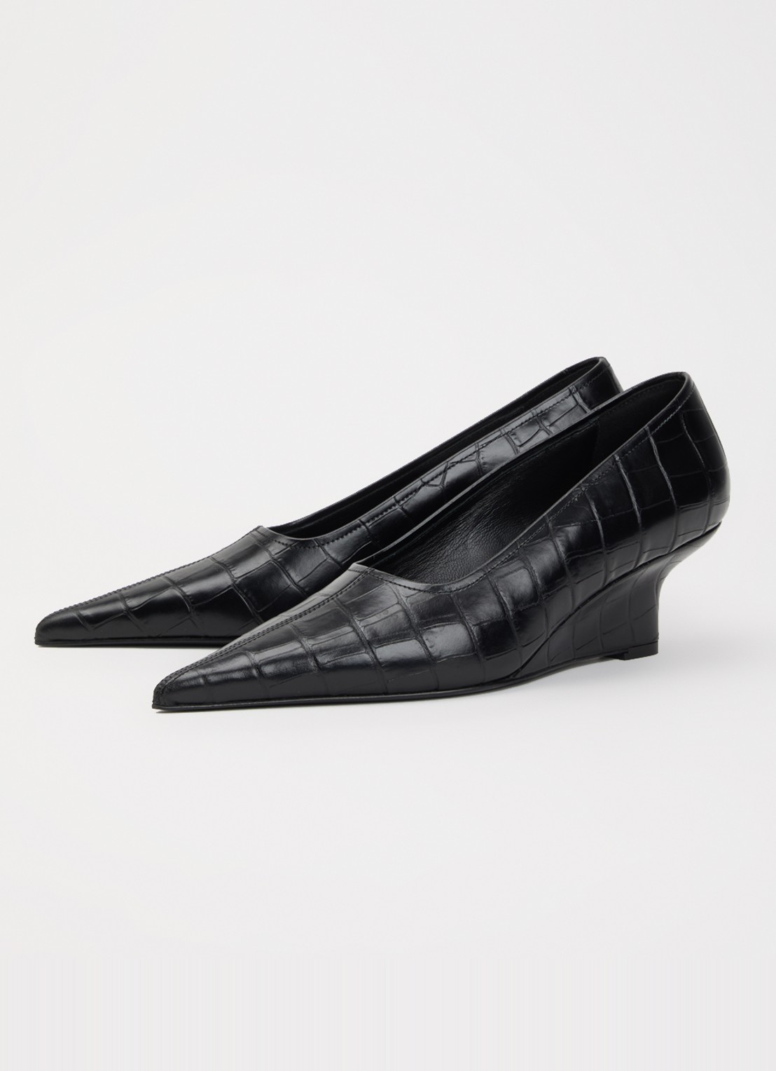 TOTEME Pump van leer - detail zwart