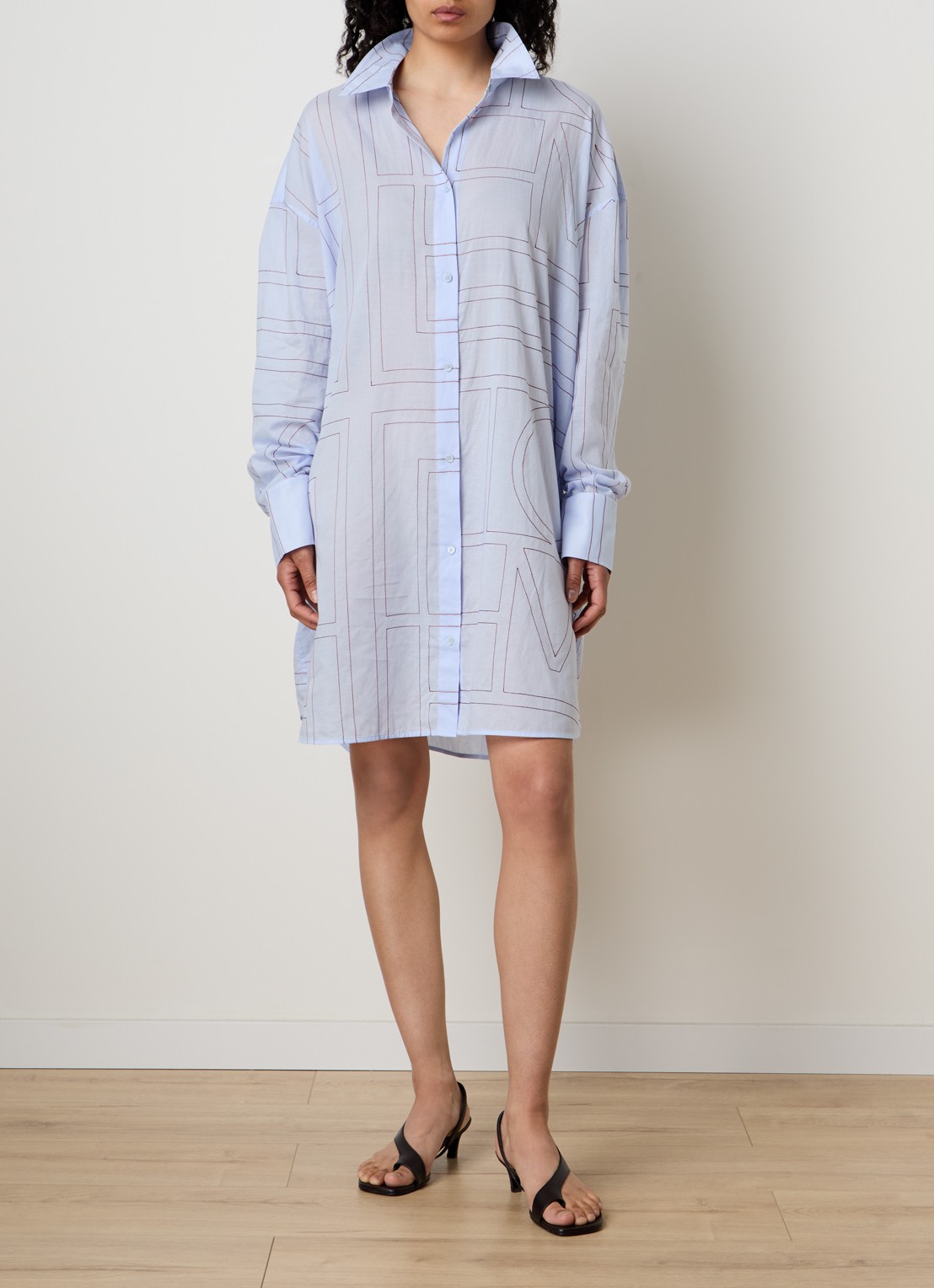 TOTEME Semi-transparante longline blouse  - voorkant 5 lichtblauw
