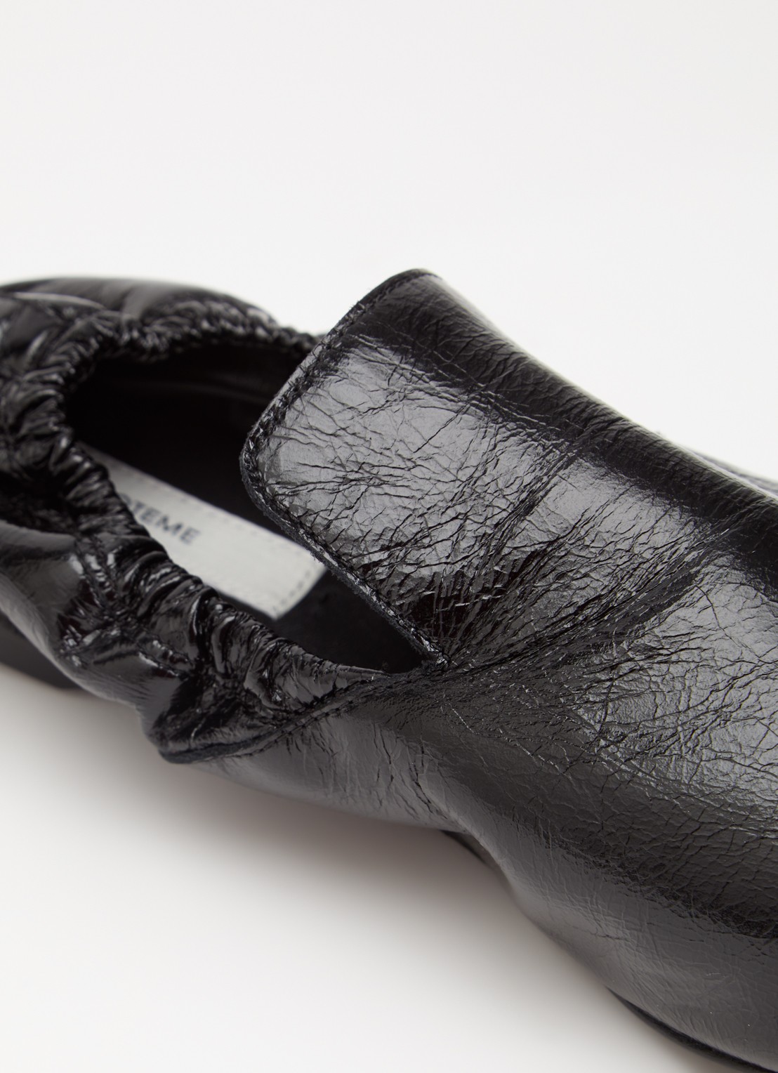 TOTEME Slip-on van lakleer - detail 6 zwart
