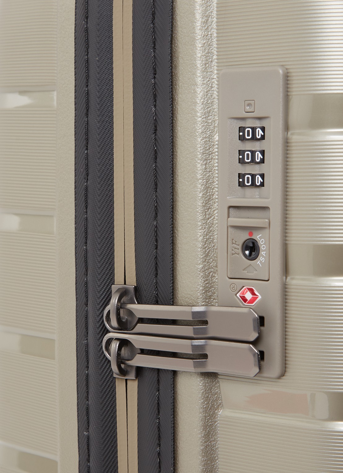 Travelite Air Base spinner 55 cm - detail 5 goud