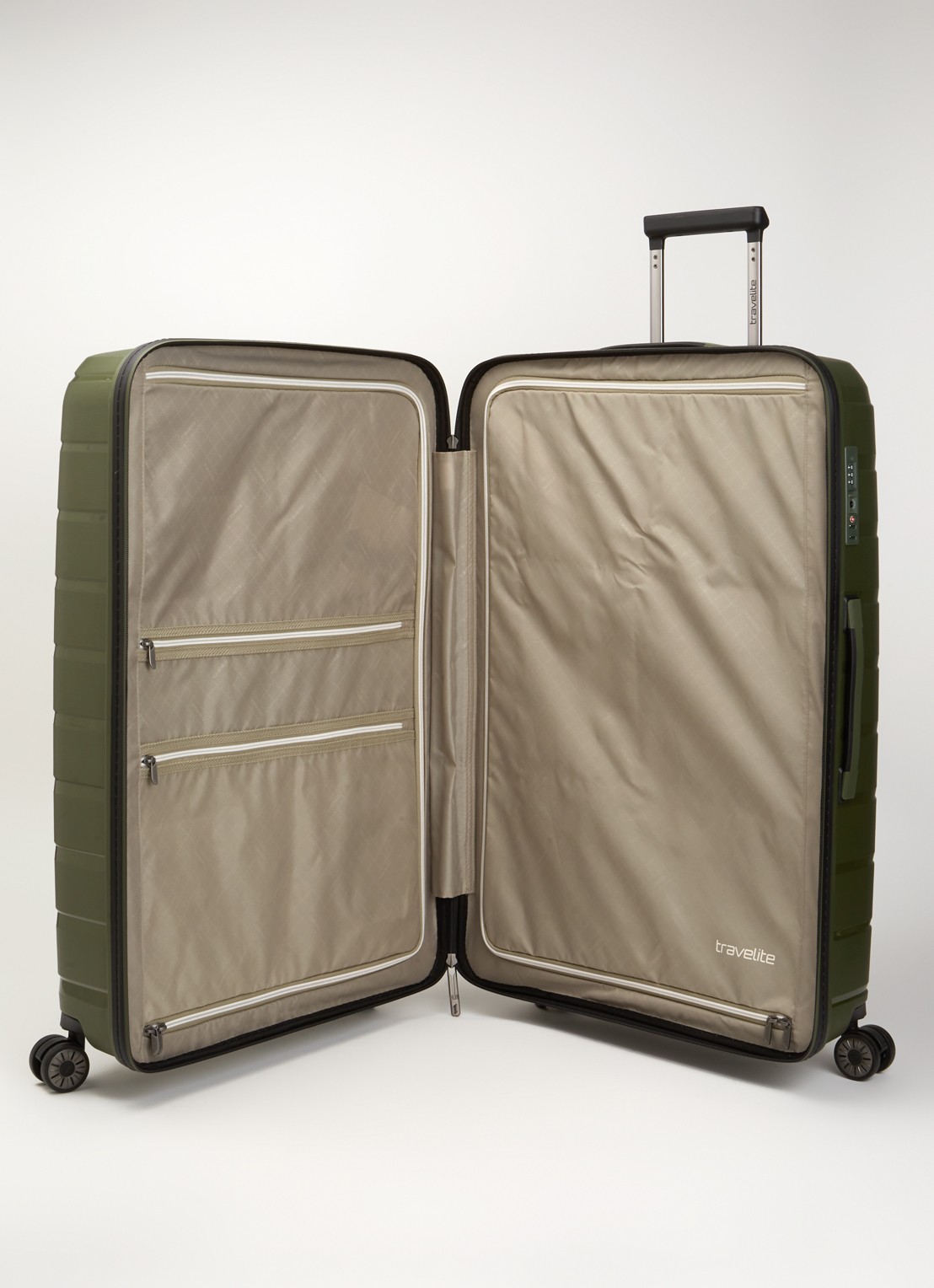 Travelite Air Base spinner 77 cm - voorkant 2 legergroen