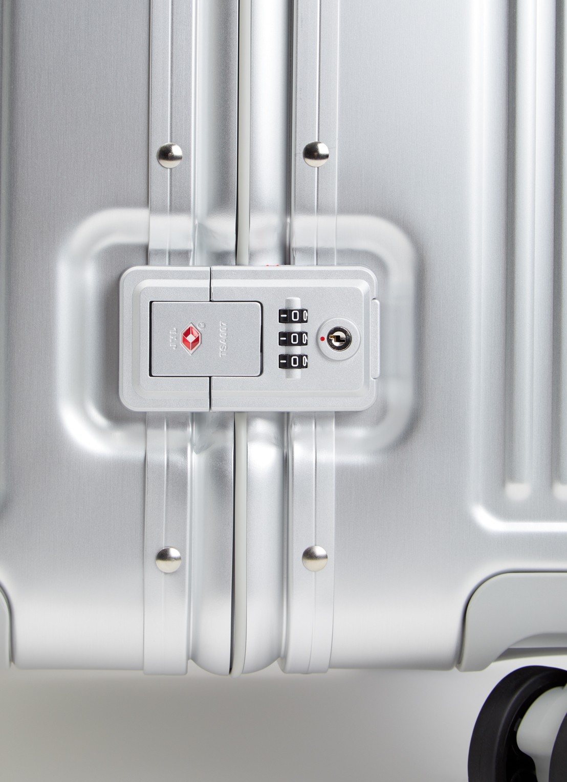 Travelite Next L spinner 77 cm - detail 3 zilver
