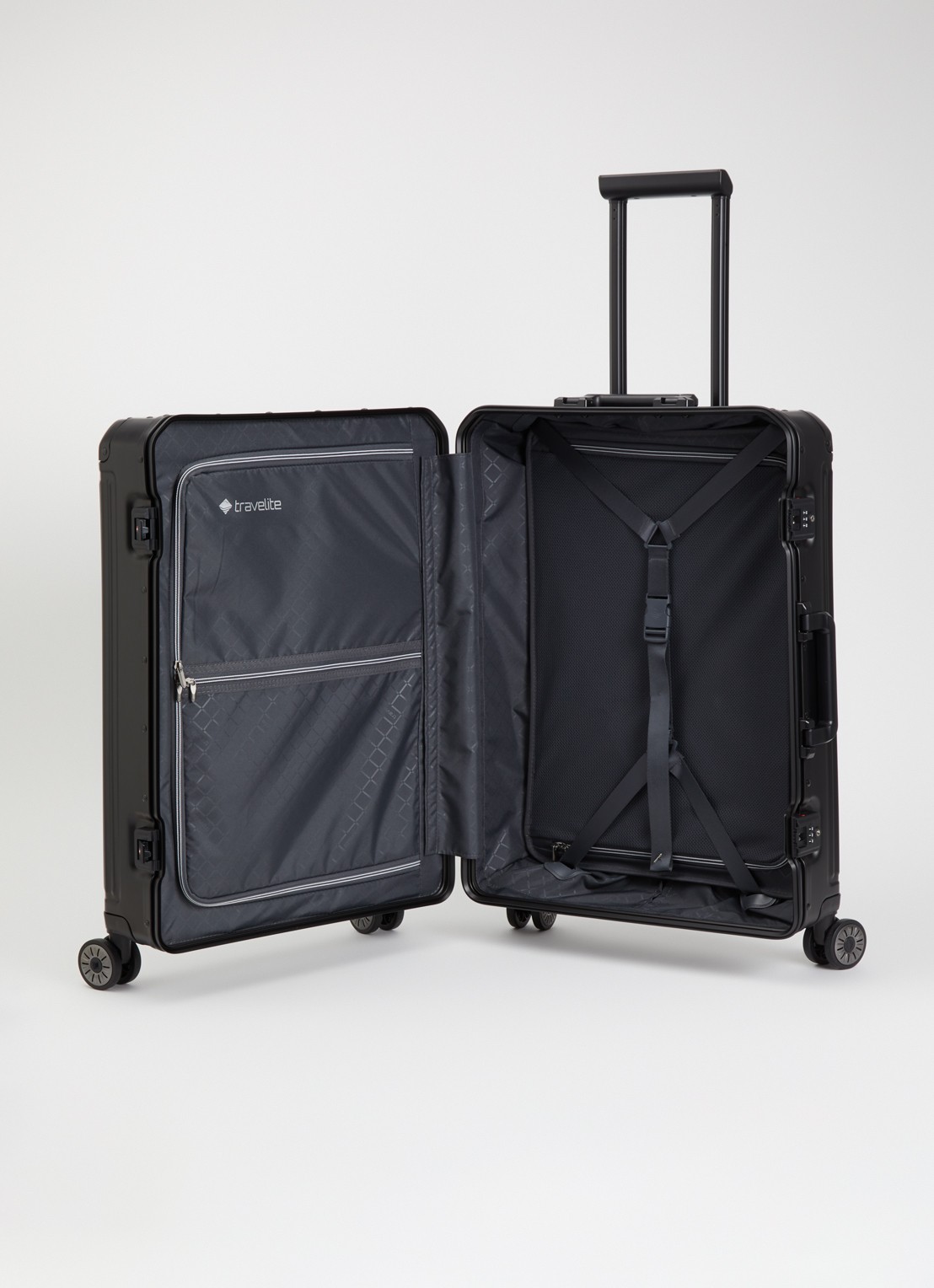 Travelite Next M spinner 67 cm - voorkant 3 zwart