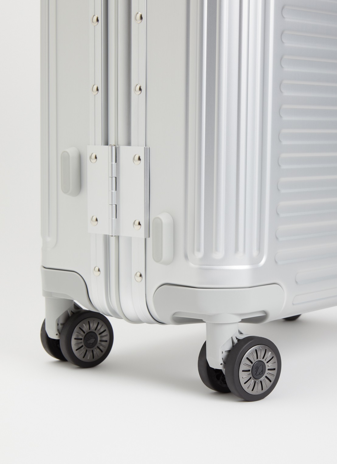 Travelite Next S spinner 55 cm - detail 2 zilver