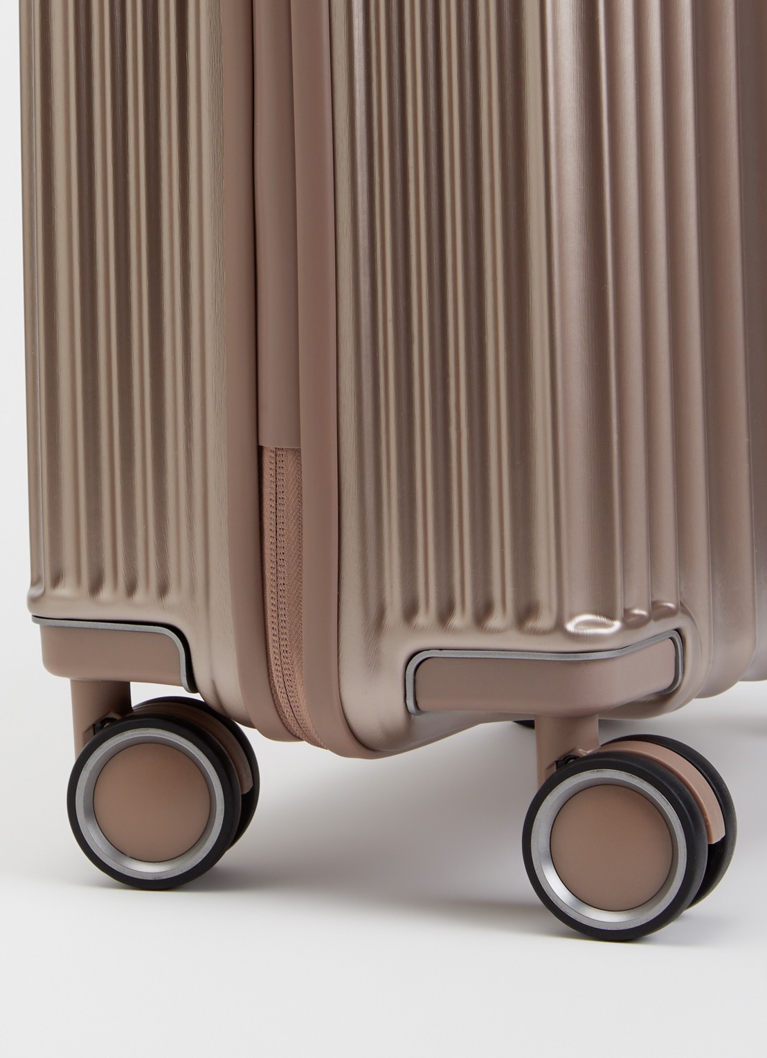 Travelite Paros S spinner 55 cm - detail taupe