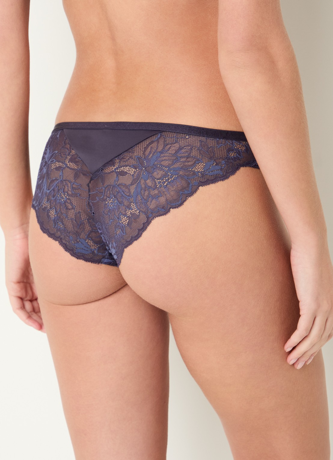 Triumph Amrete Charm slip van kant - achterkant 3 indigo