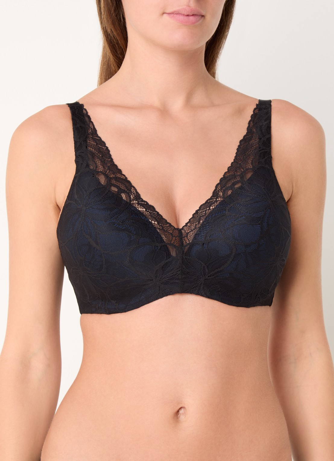Triumph Body Make-Up Illusion voorgevormde bh met overlay van kant - detail 2 donkerblauw