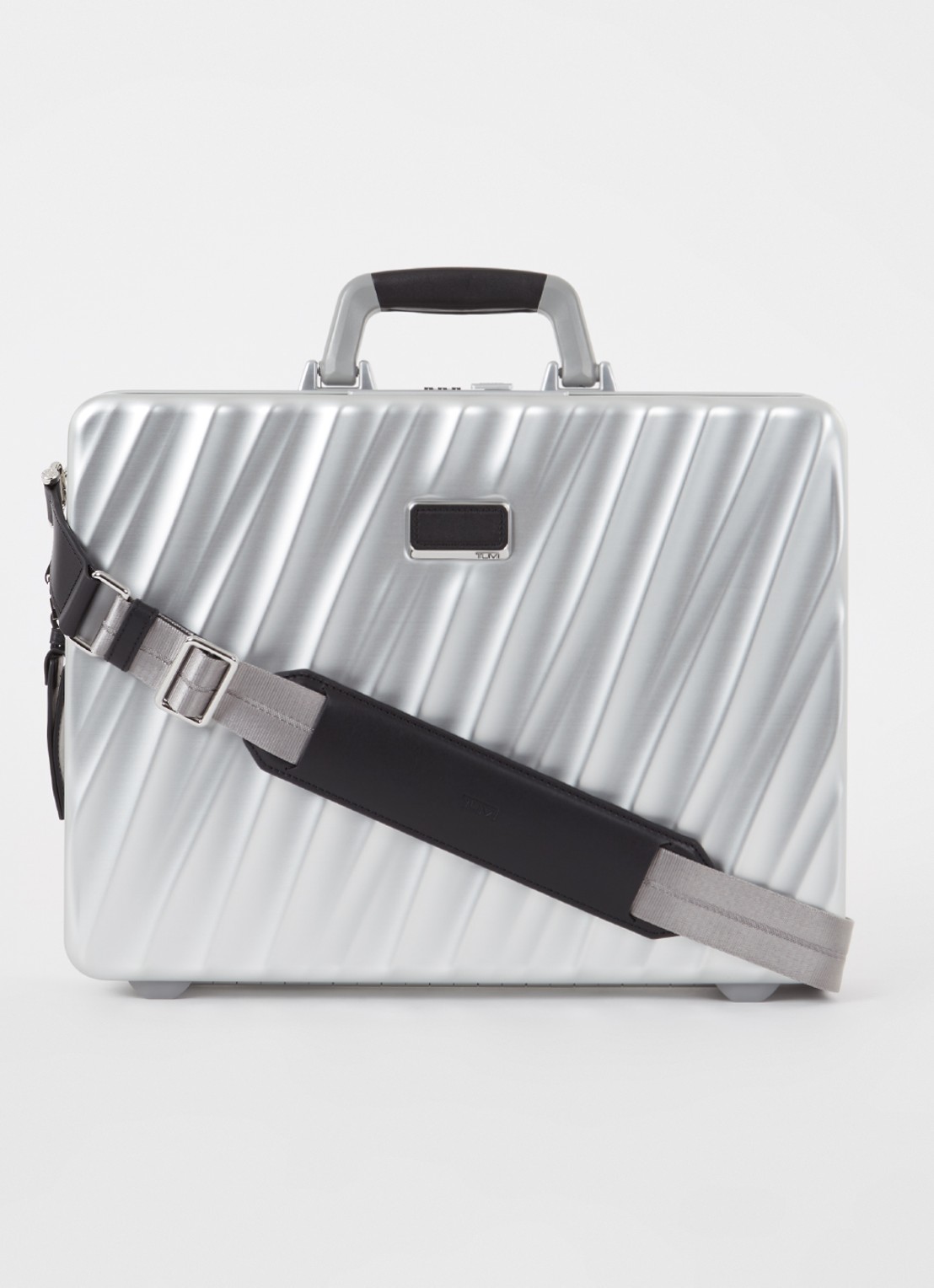 TUMI 19 Degree businesstas van aluminium met afneembare schouderriem - voorkant zilver