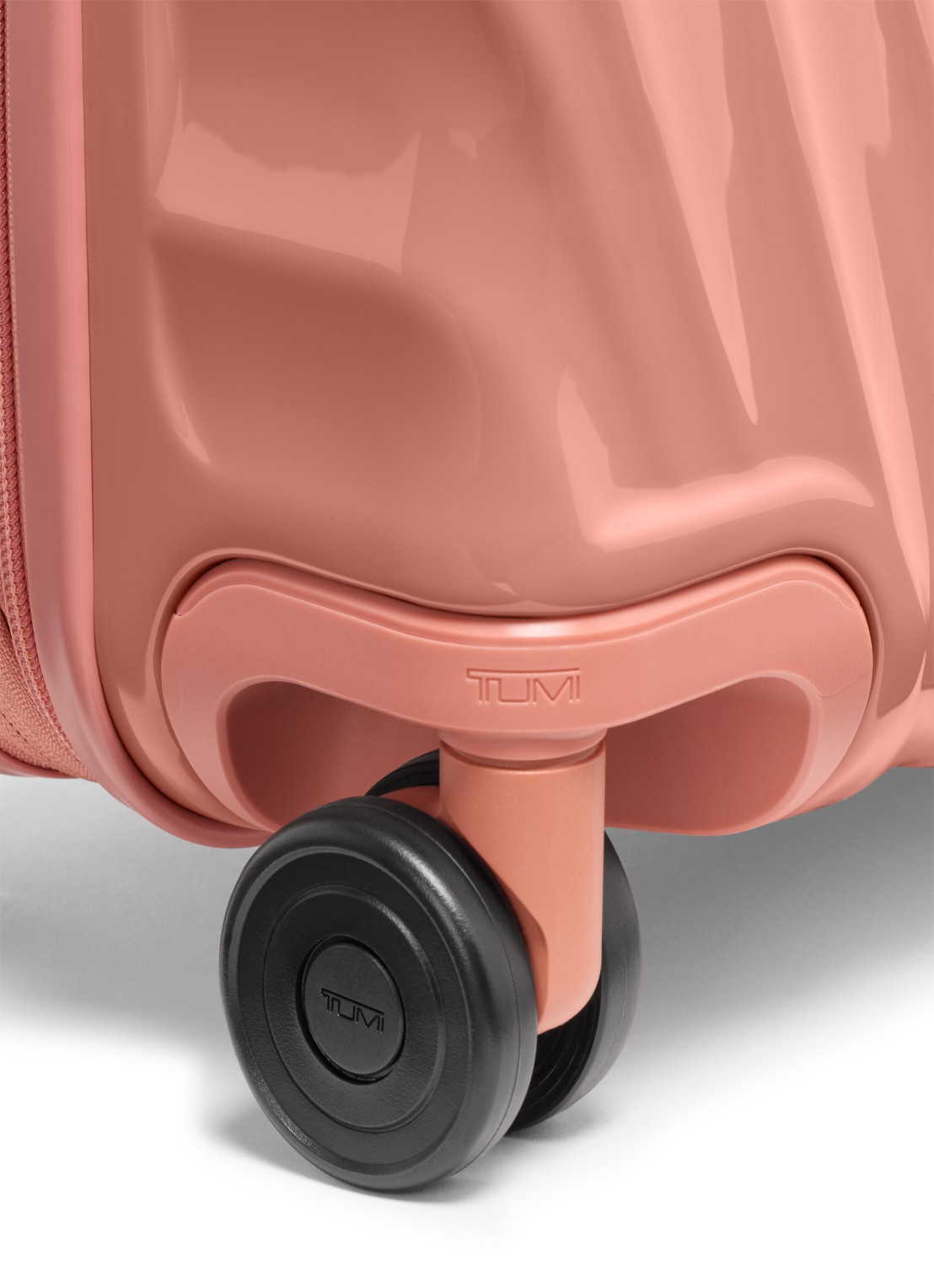 TUMI 19 Degree spinner 55 cm - detail 6 roze