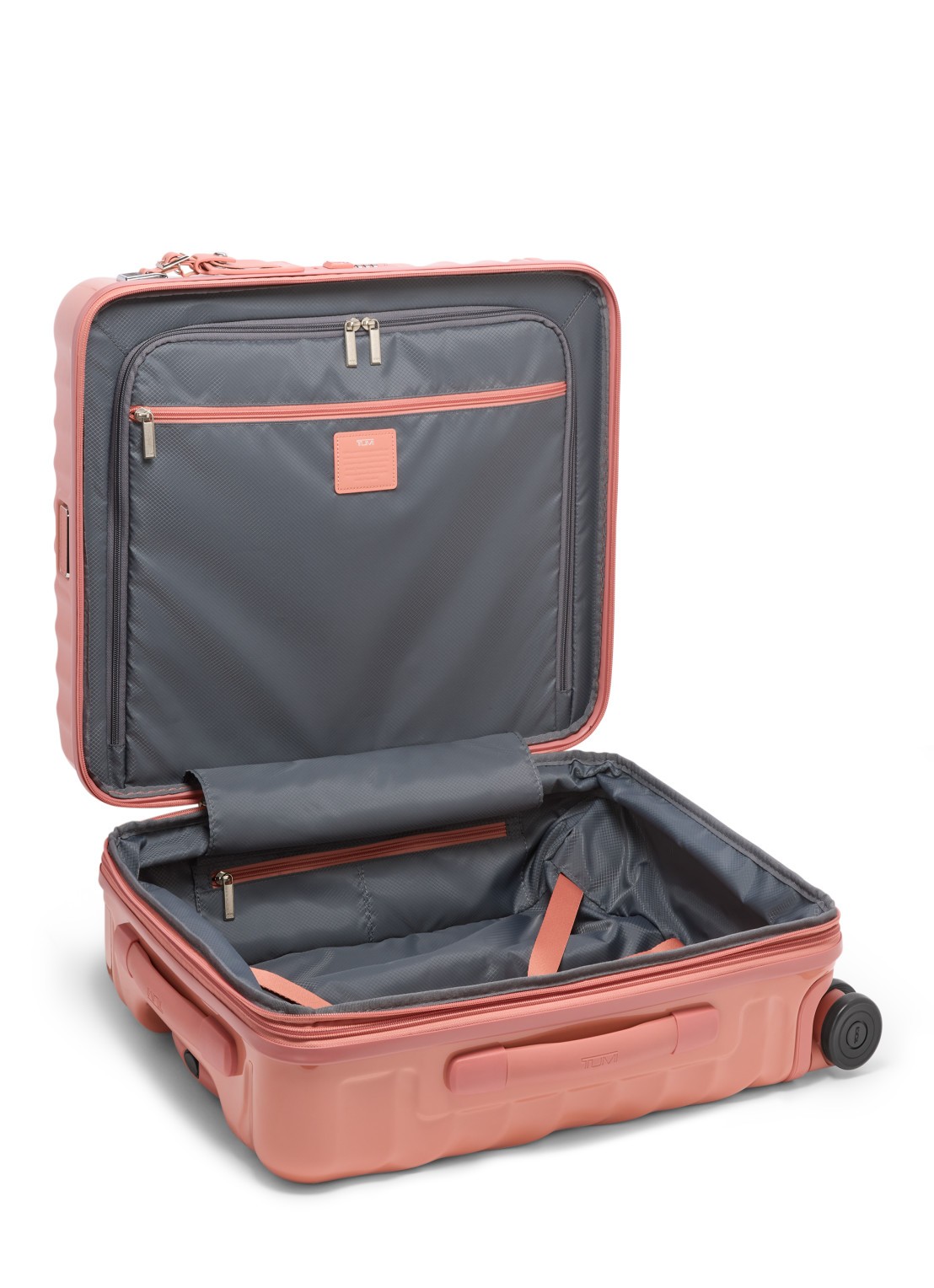 TUMI 19 Degree spinner 55 cm - voorkant 2 roze