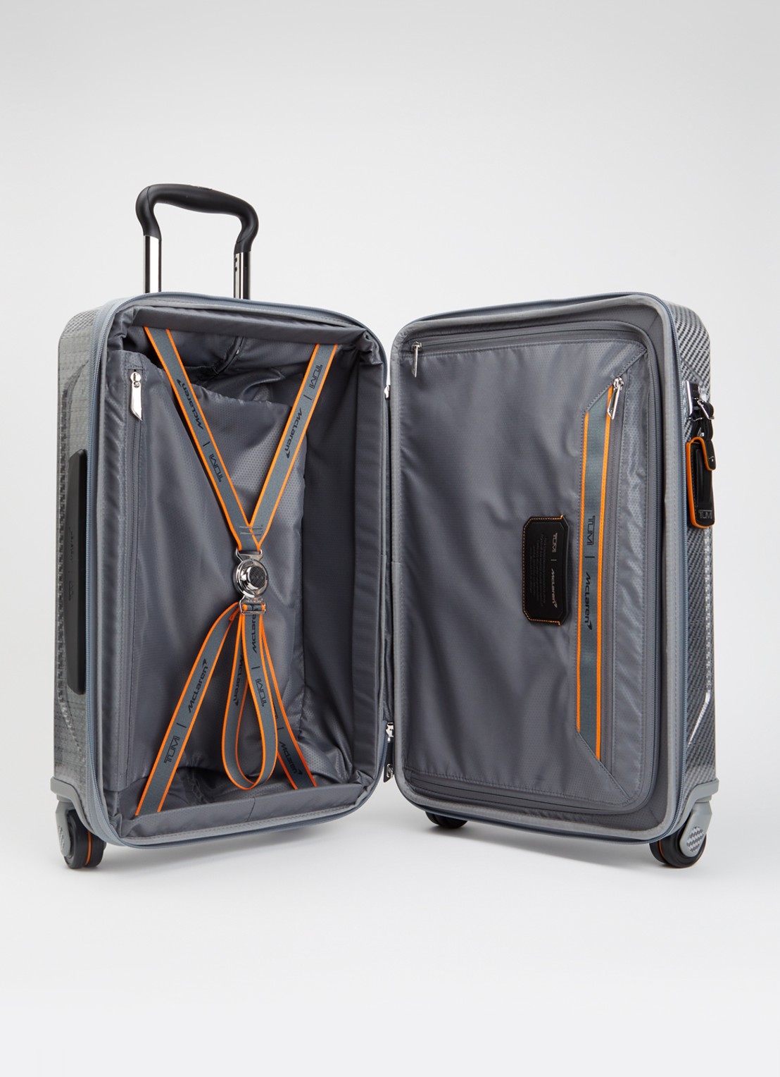 TUMI Aero McLaren vergrootbare spinner 56 cm  - voorkant 2 lichtgrijs