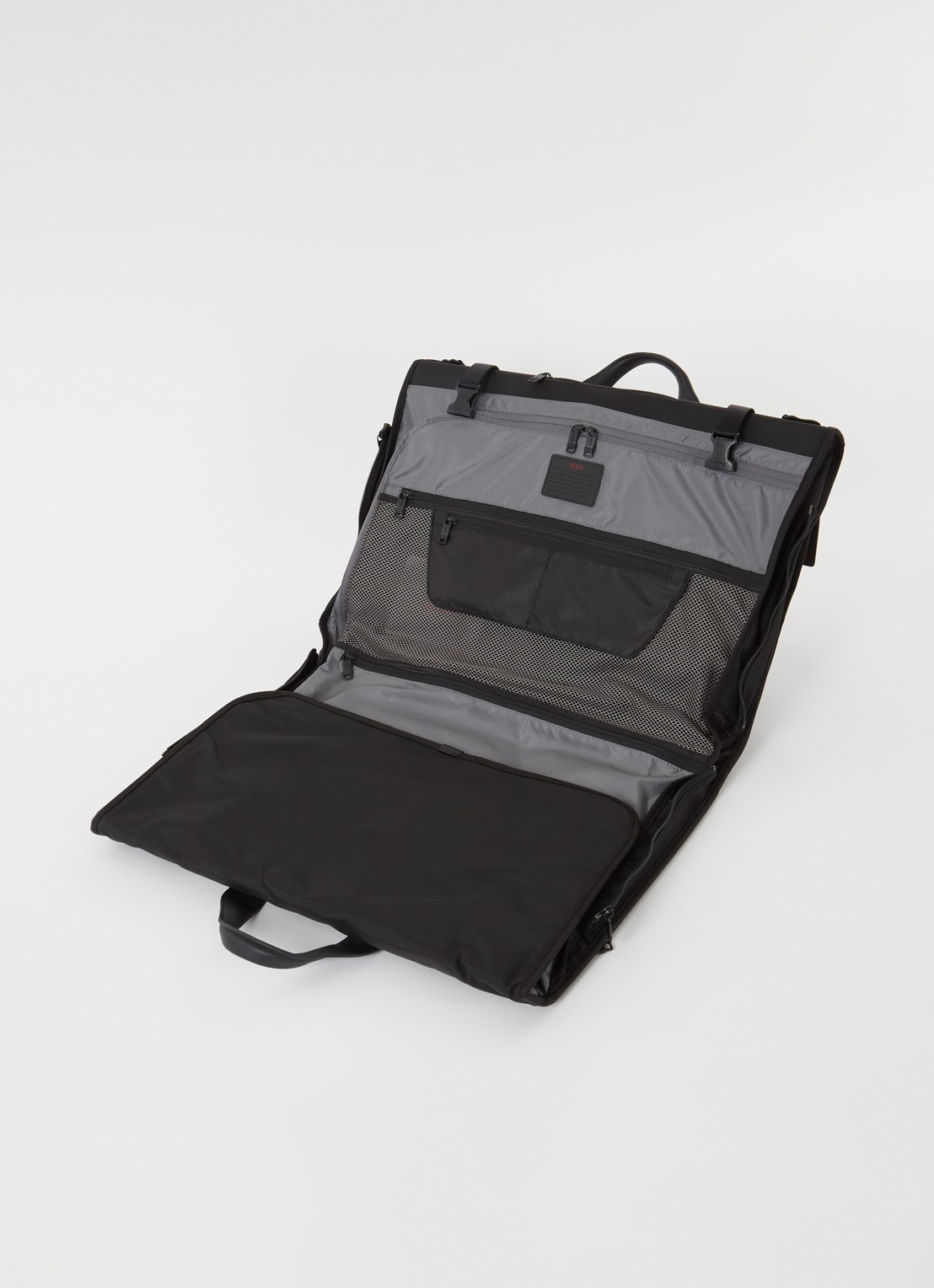 TUMI Alpha 3 Tri-Fold weekendtas - detail 4 zwart
