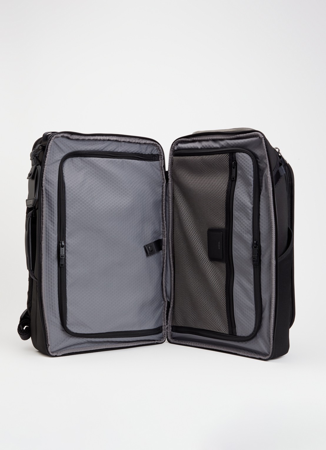 TUMI Alpha Bravo Detrick rugzak met 17 inch laptopvak - detail 3 zwart