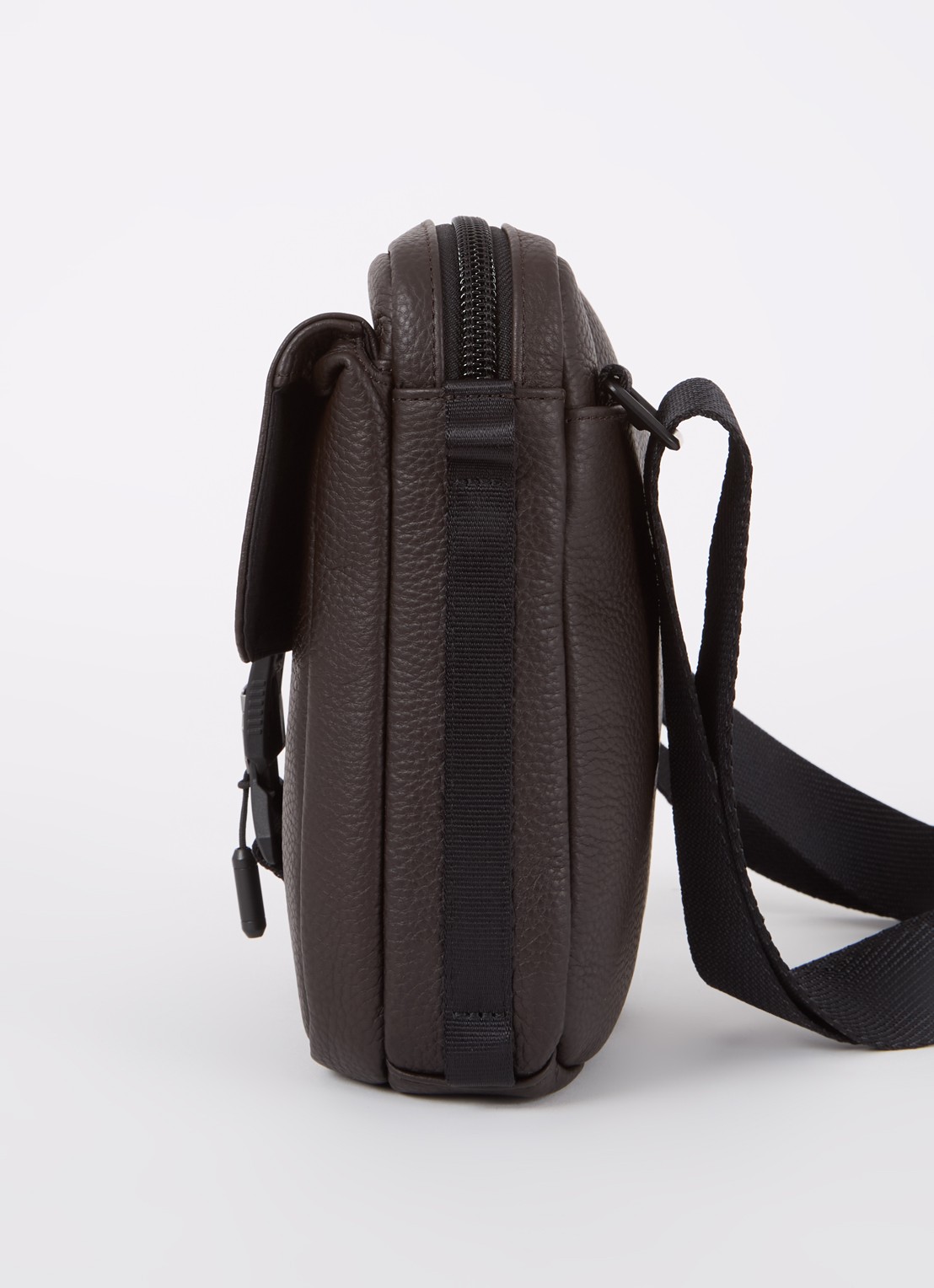 TUMI Alpha Bravo Junior crossbodytas van leer - detail 3 donkerbruin