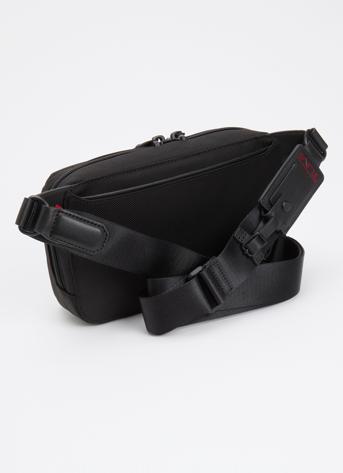 TUMI Alpha East West heuptas met leren details - achterkant zwart