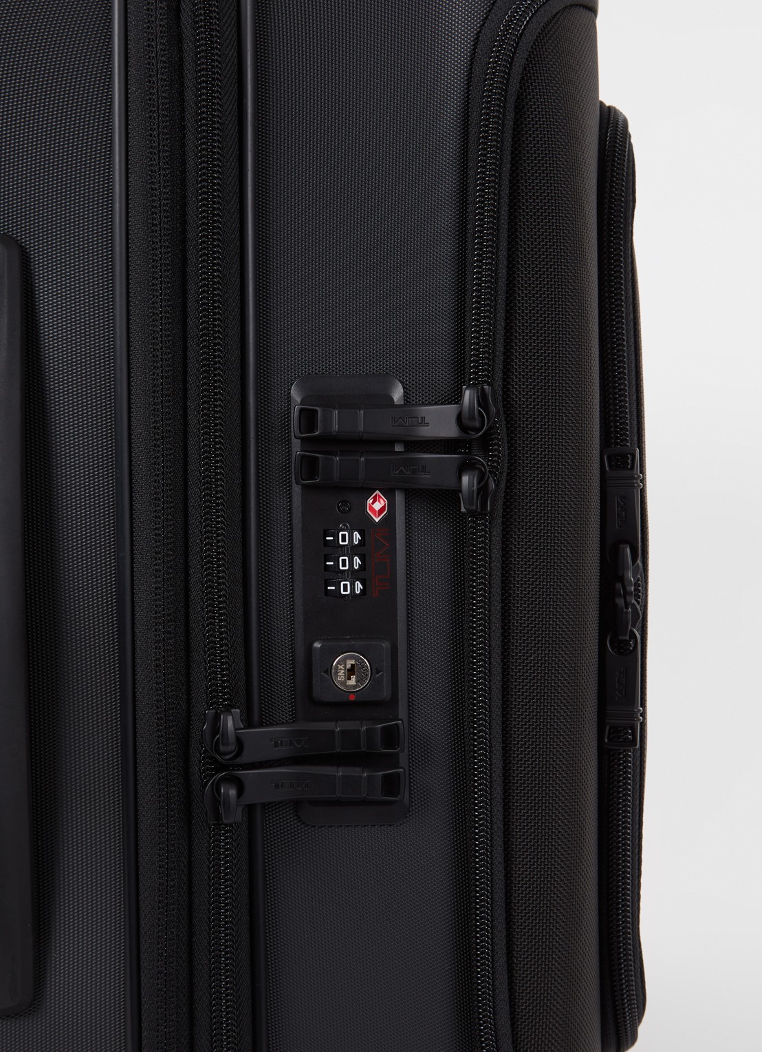 TUMI Alpha Hybrid Medium vergrootbare spinner 73,5 cm - detail 4 zwart