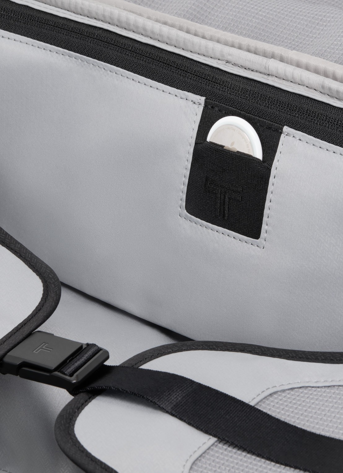 TUMI Alpha spinner 55 cm - detail donkerblauw