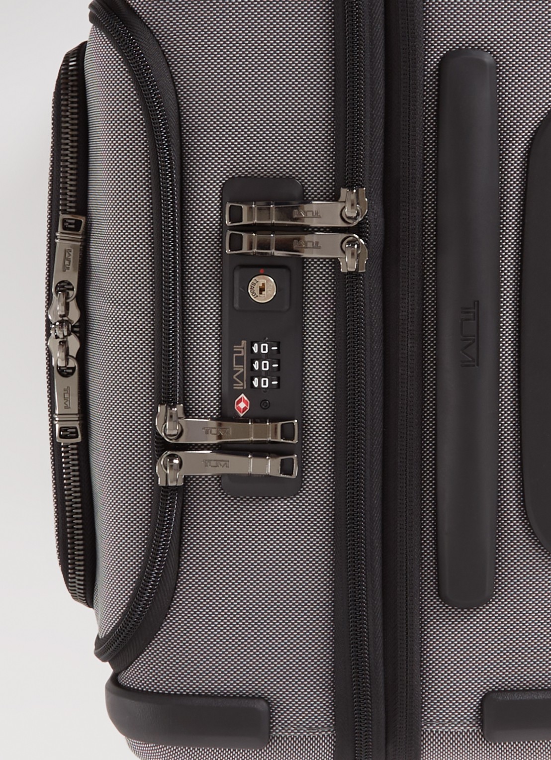 TUMI Alpha X Continental Dual Acces vergrootbare spinner 56 cm - detail 4 grijsmele